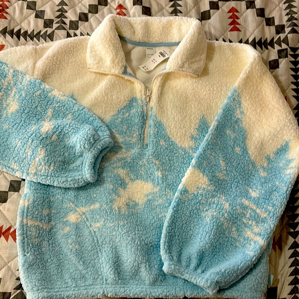 Hollister- GILLY HICKS